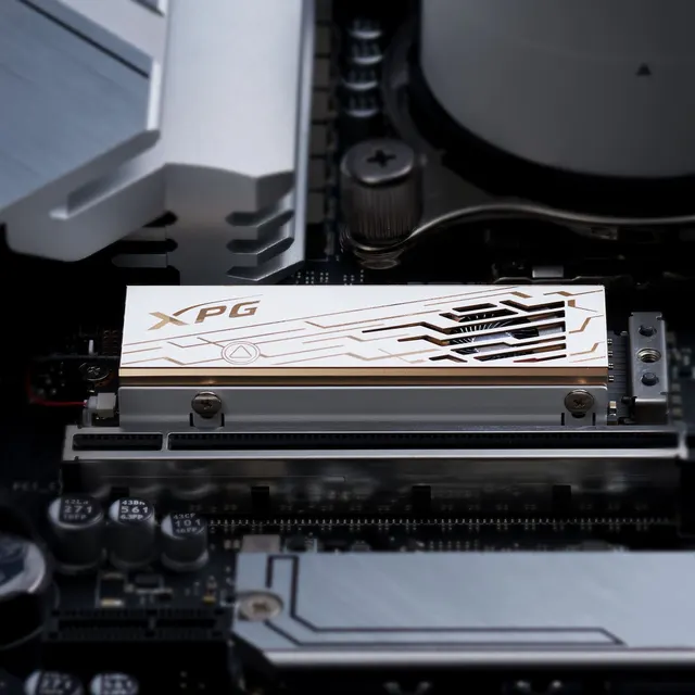 SSD ADATA MARS 980 PRO — vista 11