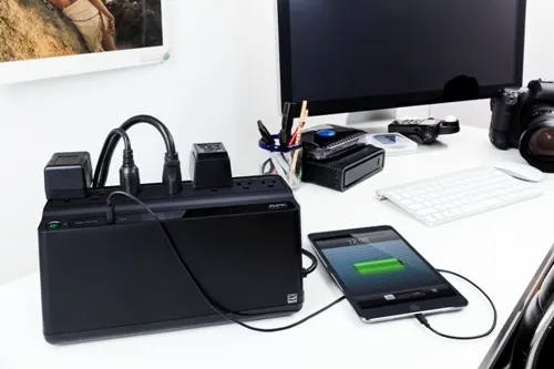No Break APC BE600M1-LM — vista 6