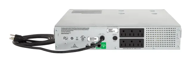 No Break Capacidad 1000 VA 600 watts, 120V, L APC SMC1000-2UC — vista 2