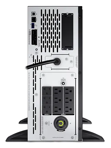No-Break APC SMX2000LV — vista 4